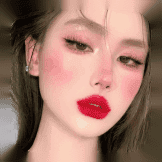 Glossy x Eyeliner