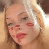 kiss